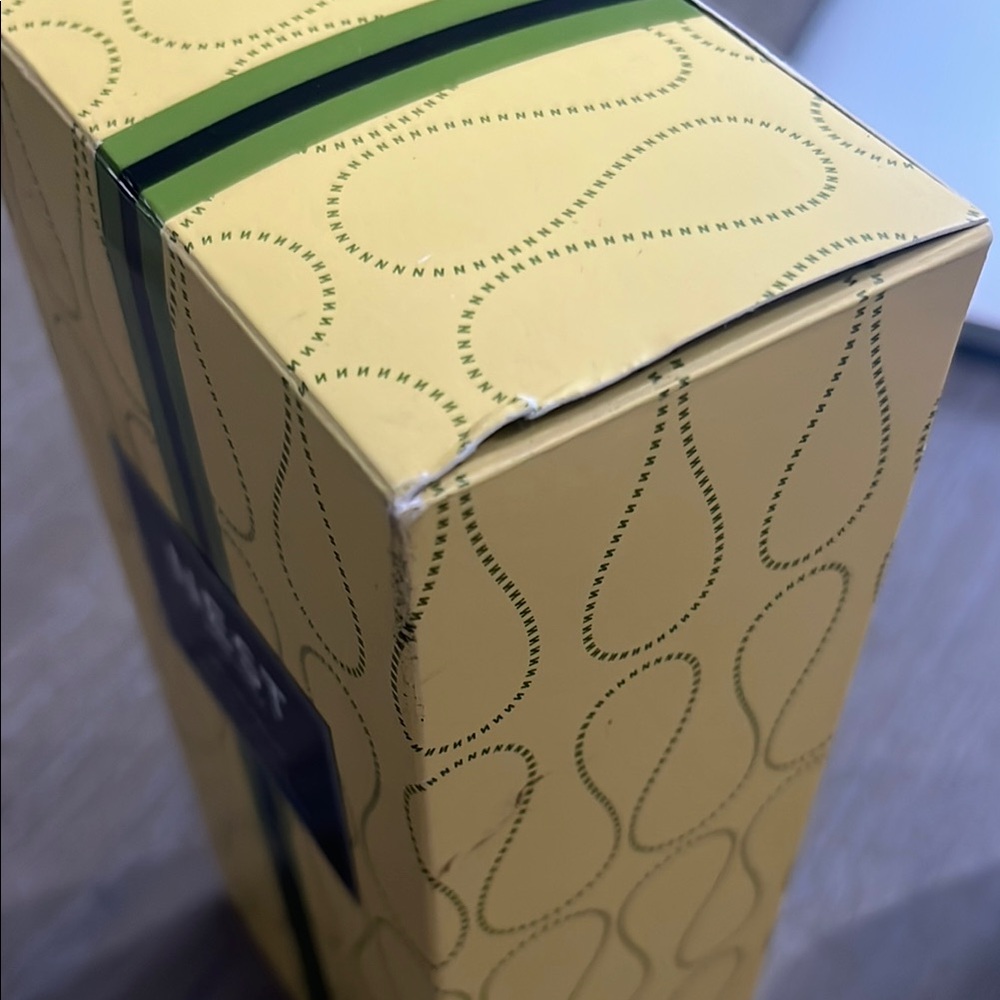 NEST Reed Diffuser Grapefruit - Picture 5 of 6